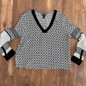 H&M Black White V-neck Blouse